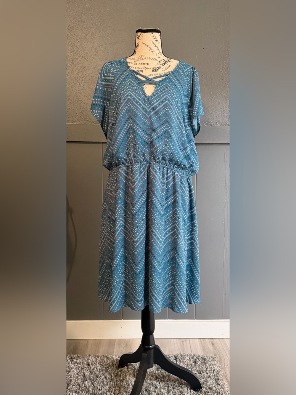 Teal Chevron Pattern Casual Dress